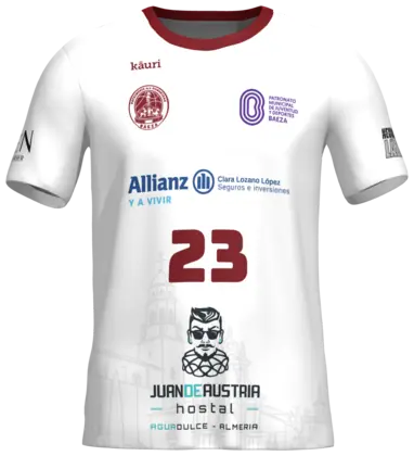 Camiseta cubre blanca del CB Baeza con el patrimonio de la ciudad