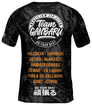 La camiseta de jiu-jitsu por detrás