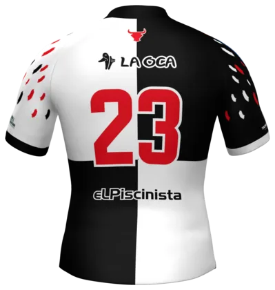 La camiseta de El Toro Academia por detrás